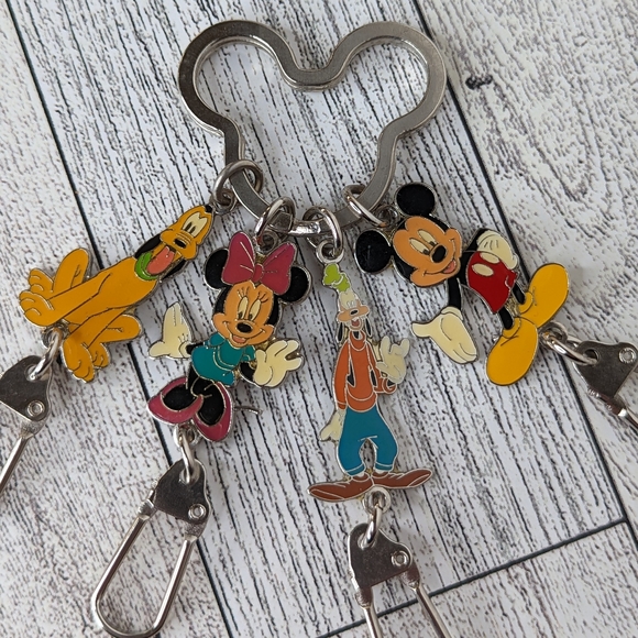Disney Characters Keychain Metal & Enamel Mickey Head Split Ring w 4 Characters - Picture 6 of 11
